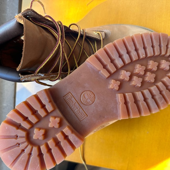 6’ Timberland Boots - Picture 3 of 4